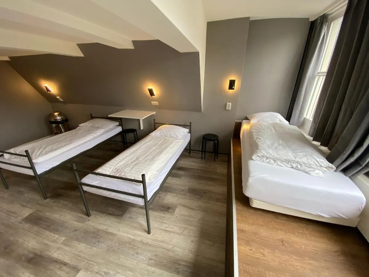 Xplore Hostel Амстердам