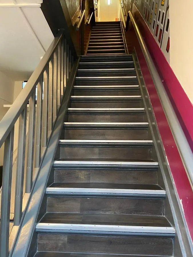 Xplore Hostel Амстердам 0*,