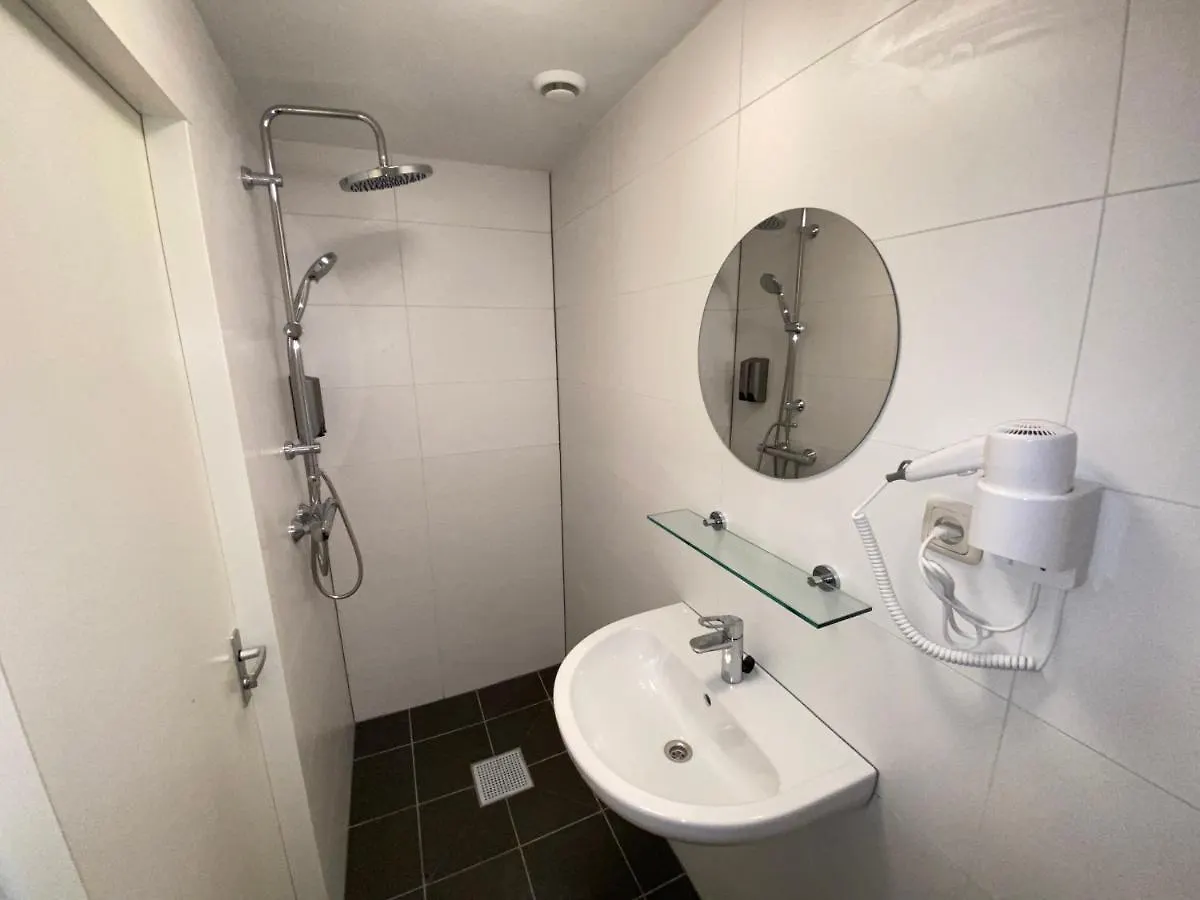 Xplore Hostel Амстердам Нидерланды