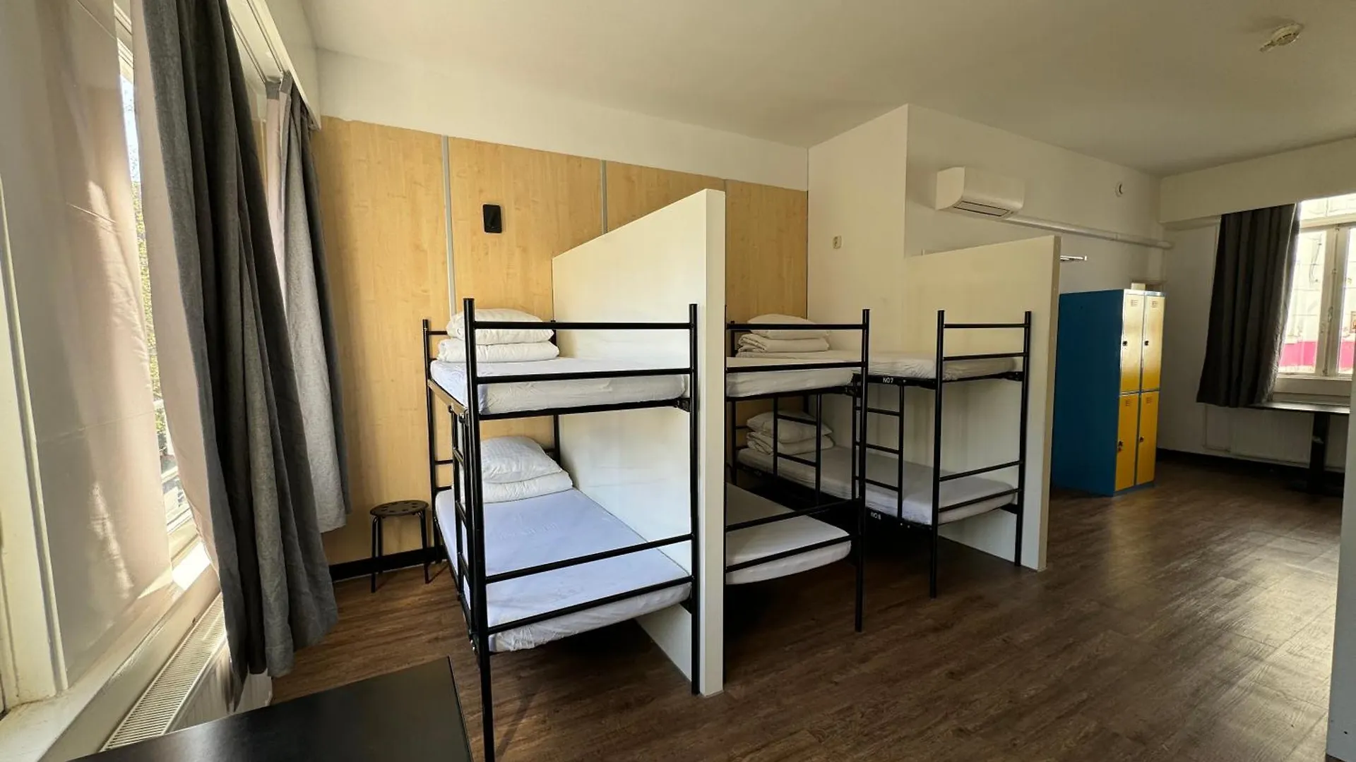 Xplore Hostel Амстердам Нидерланды